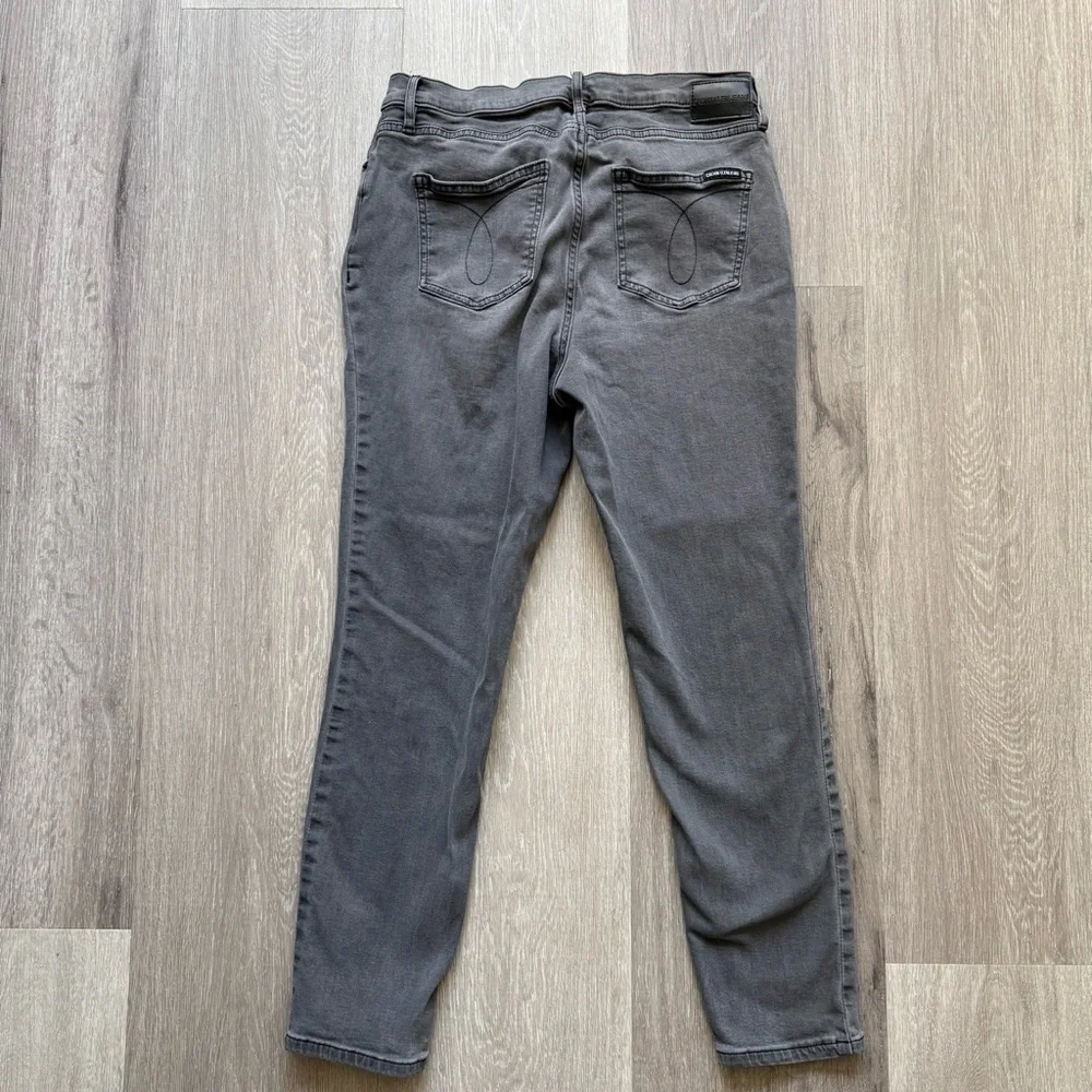 Calvin Klein Gray Skinny Jeans Modern Fit - Picture 2 of 10
